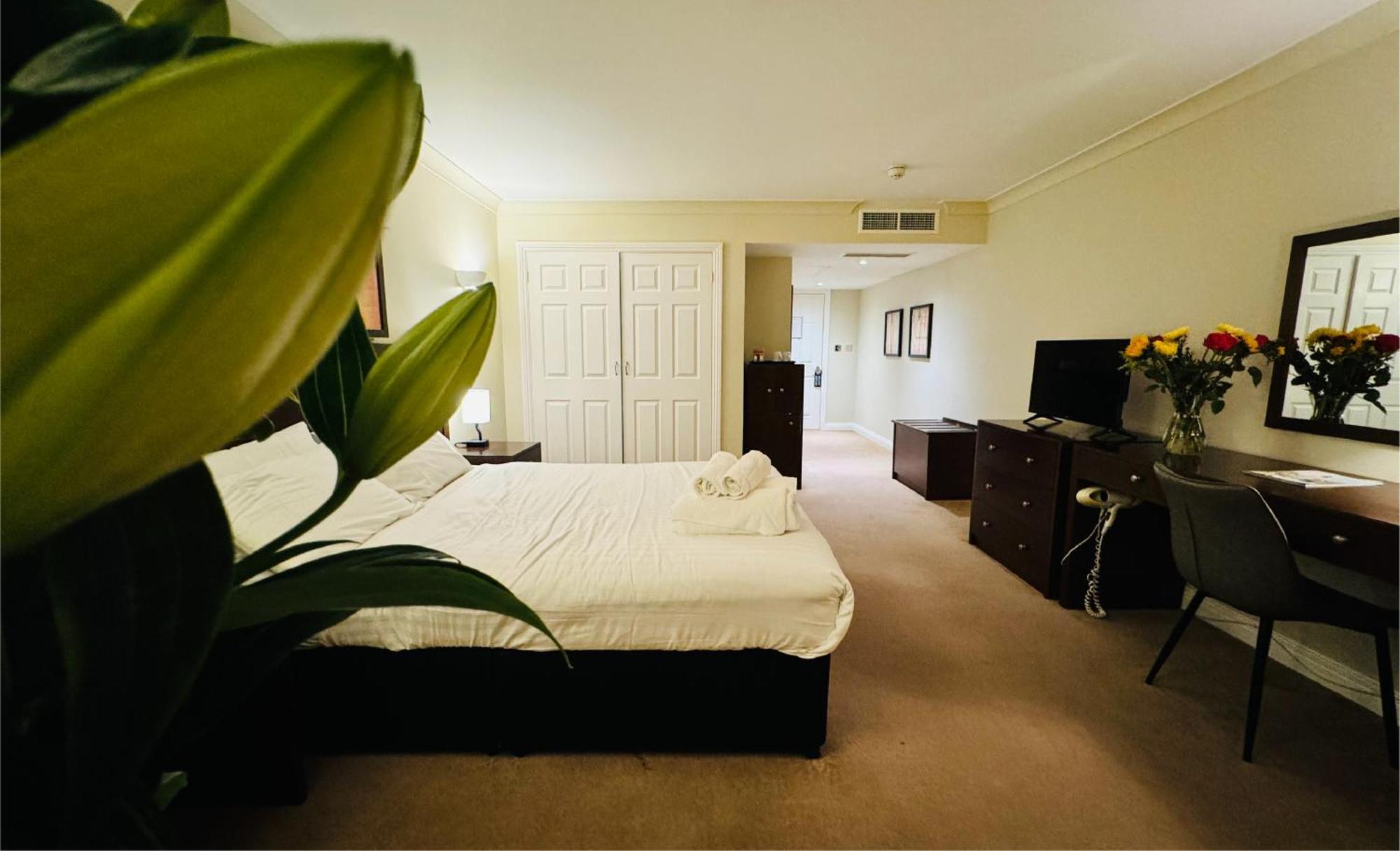 Hustyns Hotel Saint Wenn エクステリア 写真