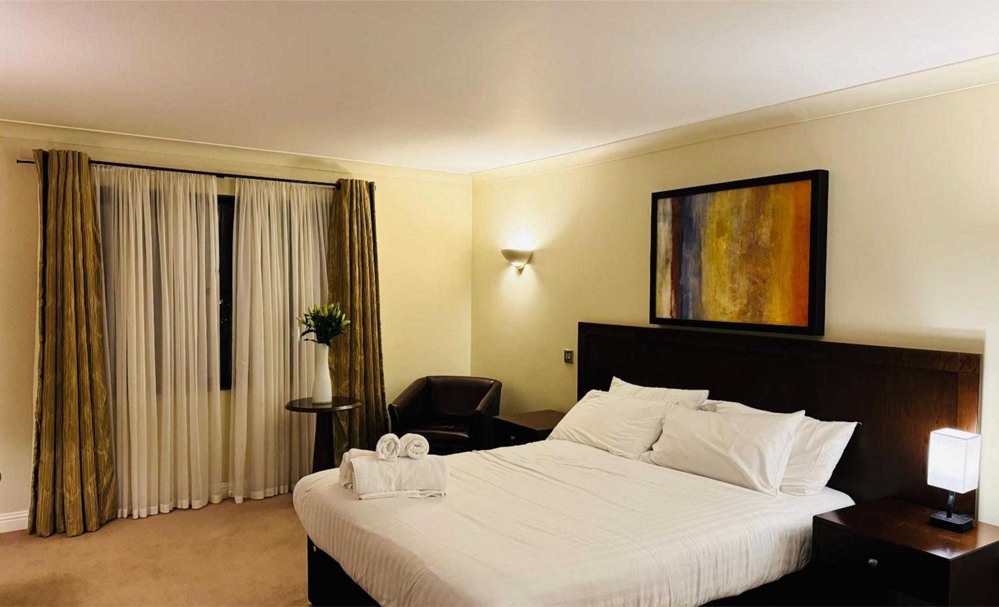 Hustyns Hotel Saint Wenn エクステリア 写真
