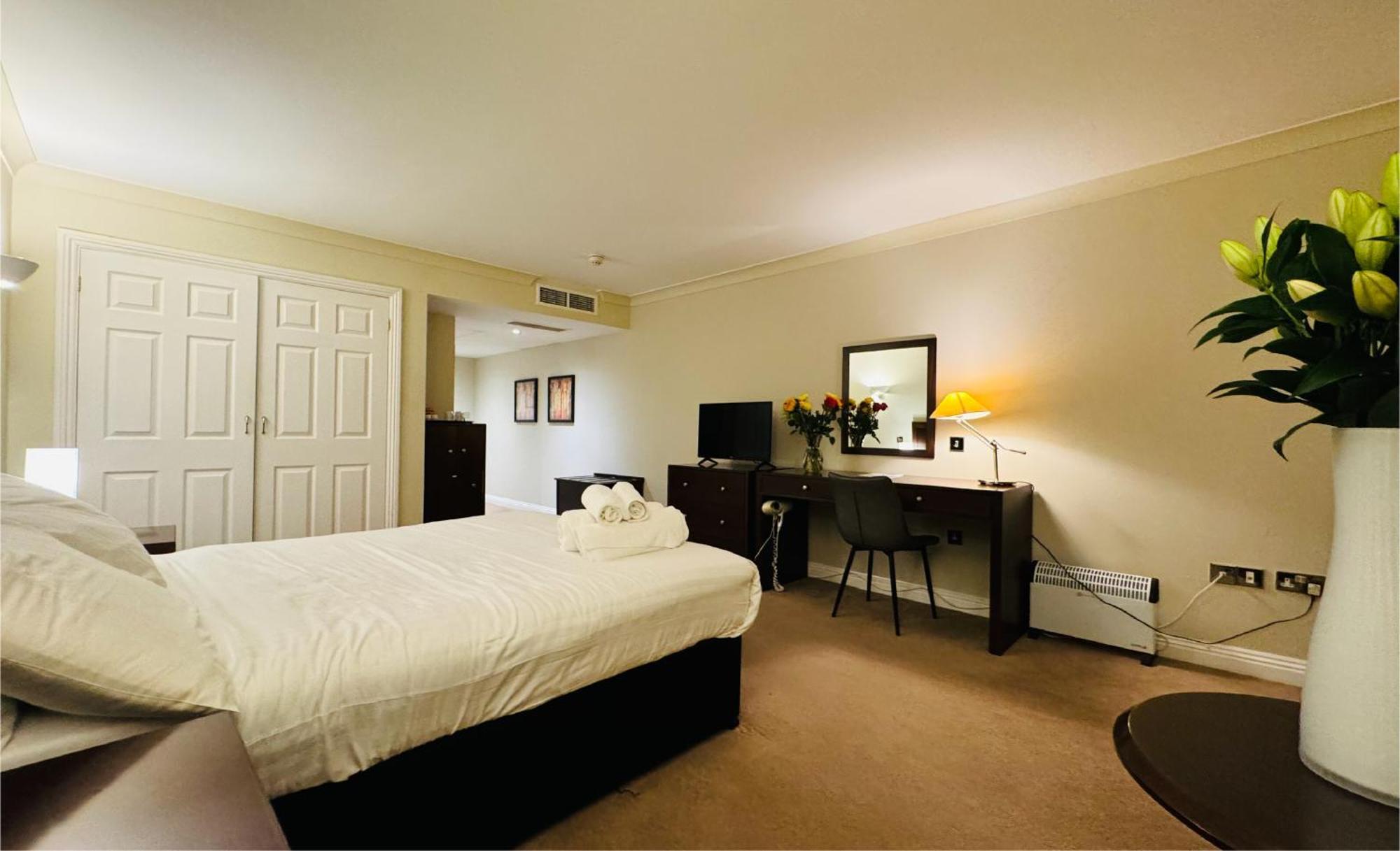 Hustyns Hotel Saint Wenn エクステリア 写真