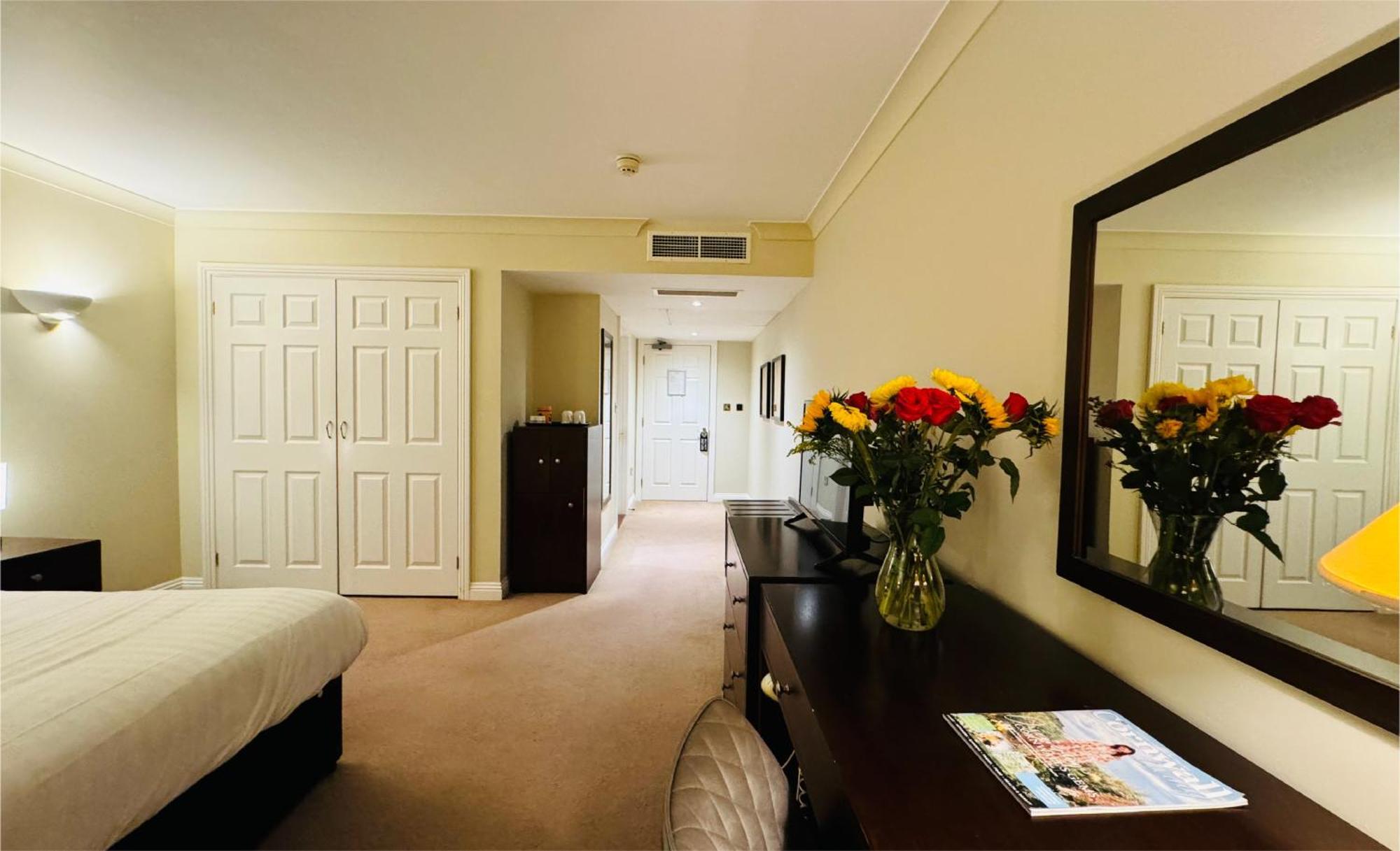 Hustyns Hotel Saint Wenn エクステリア 写真