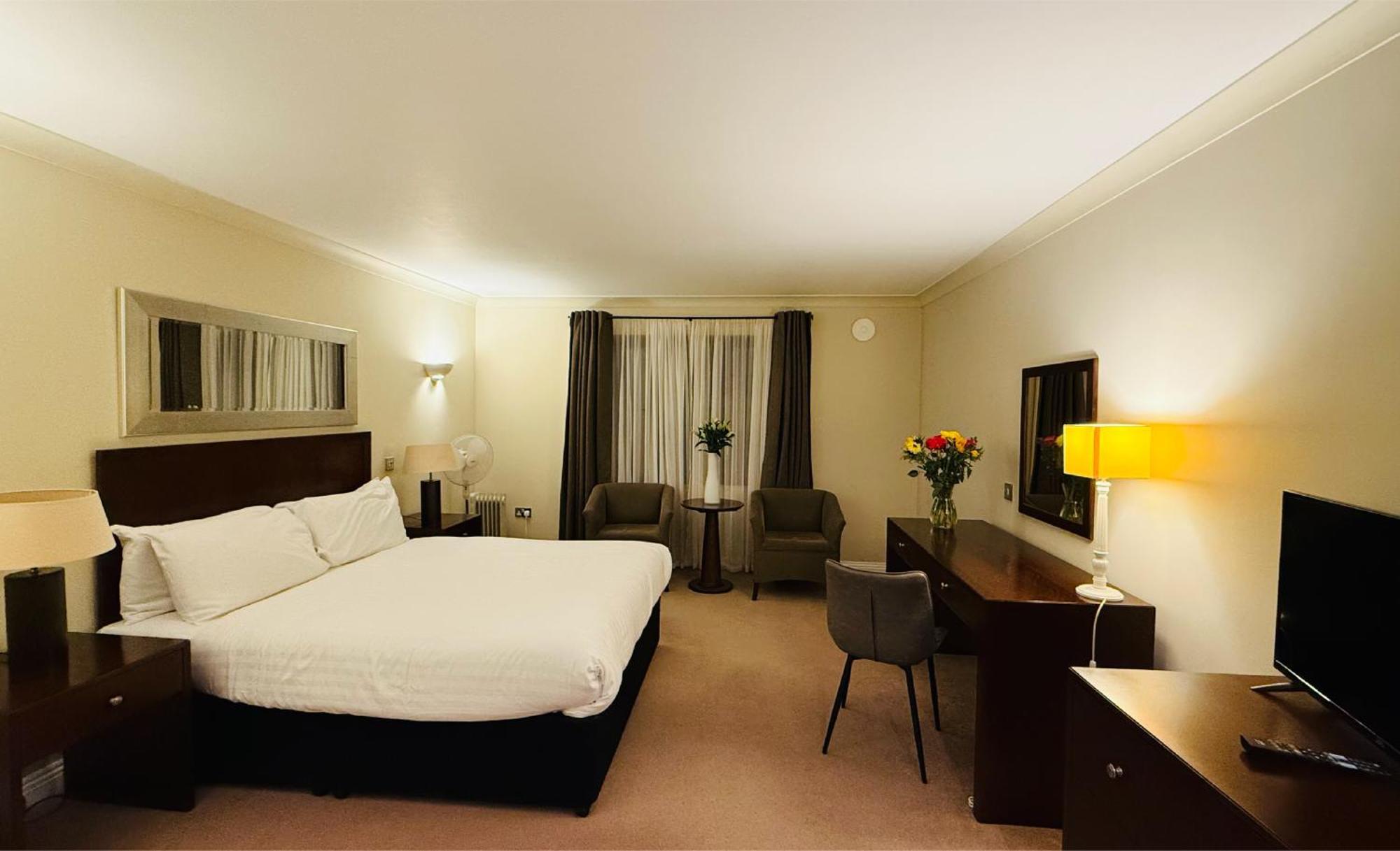 Hustyns Hotel Saint Wenn エクステリア 写真