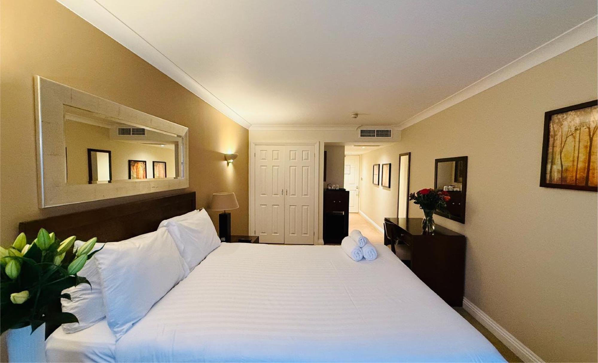 Hustyns Hotel Saint Wenn エクステリア 写真