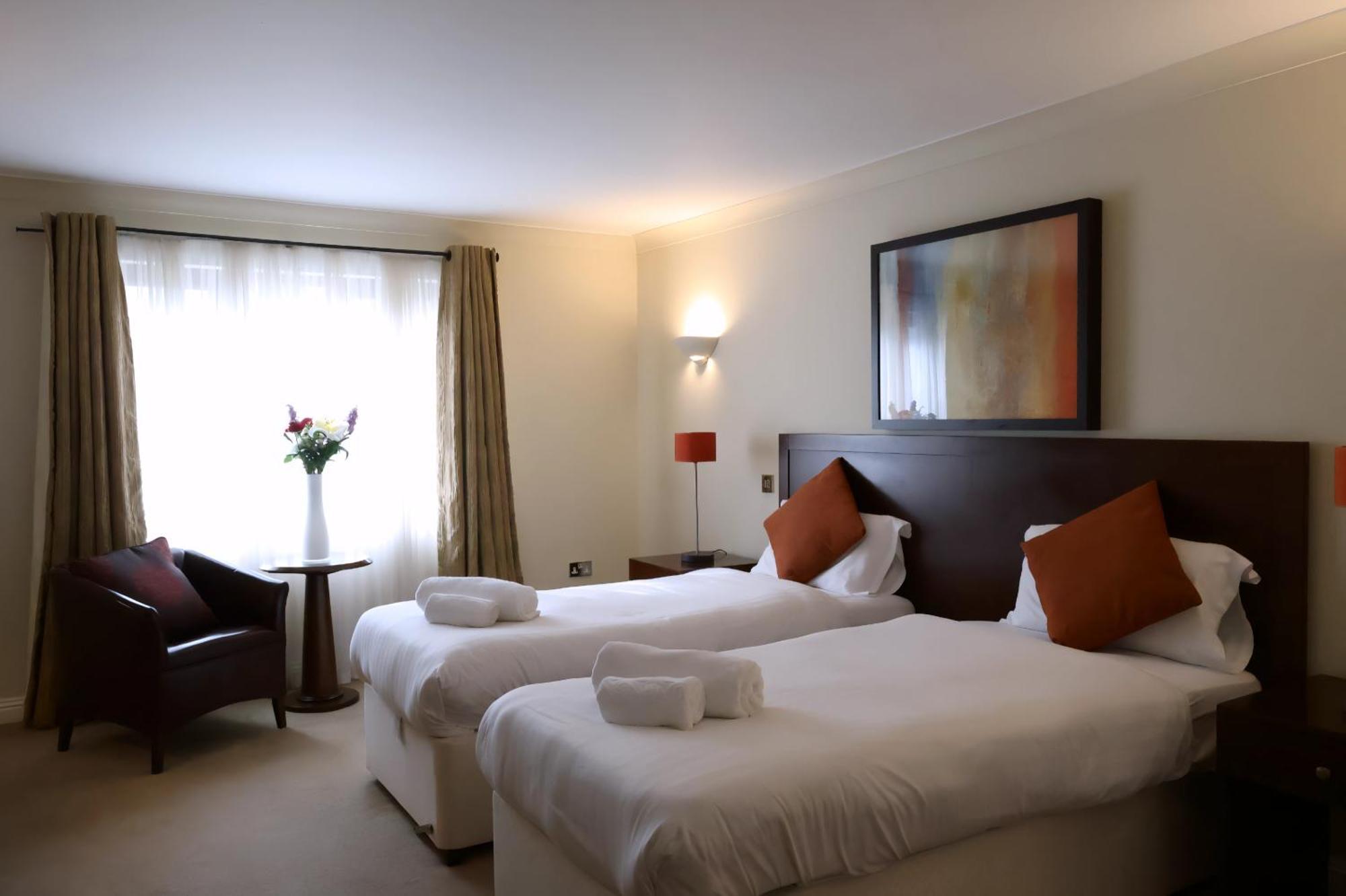 Hustyns Hotel Saint Wenn エクステリア 写真
