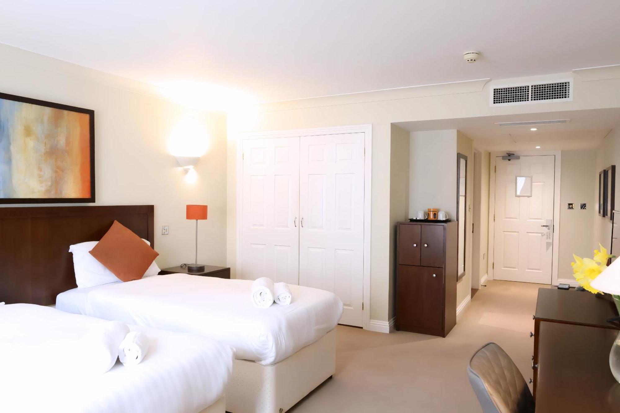 Hustyns Hotel Saint Wenn エクステリア 写真